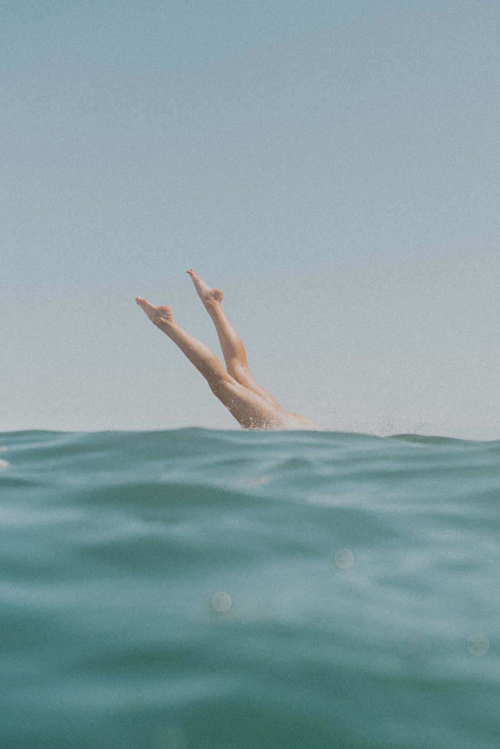 5 Benefits of Skinny Dipping