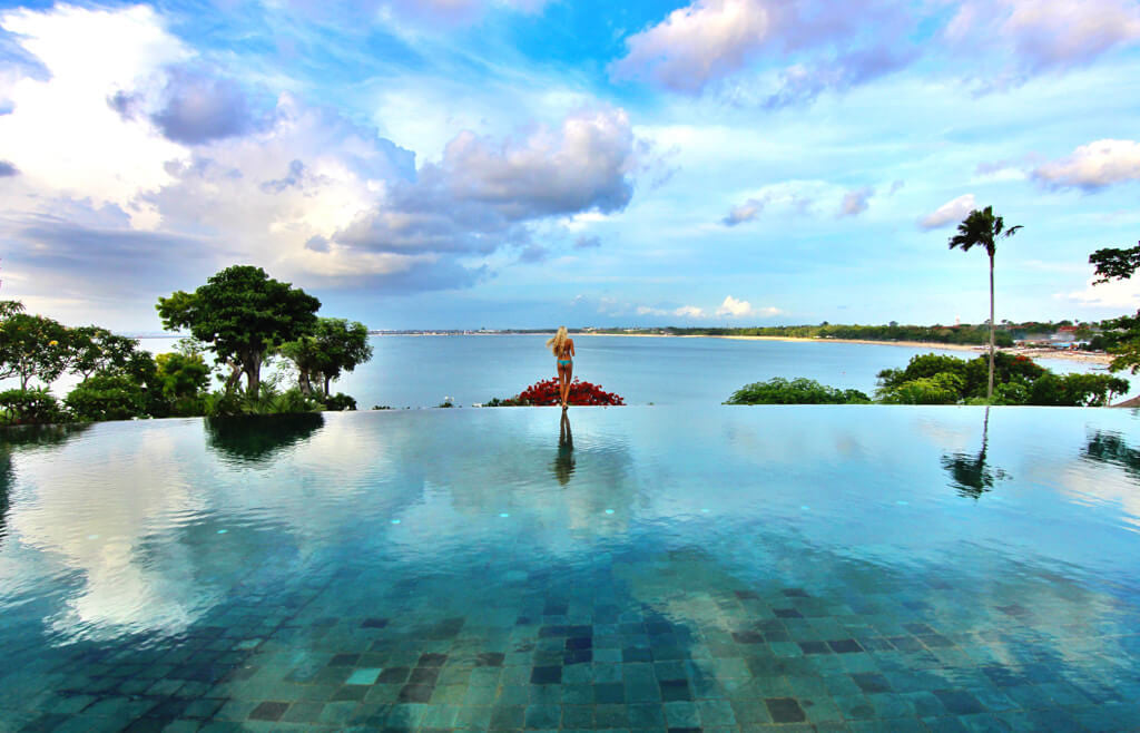 Women Crush Wednesday with Alexandra Carson